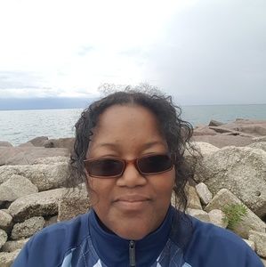 Meet your Posher, Regina